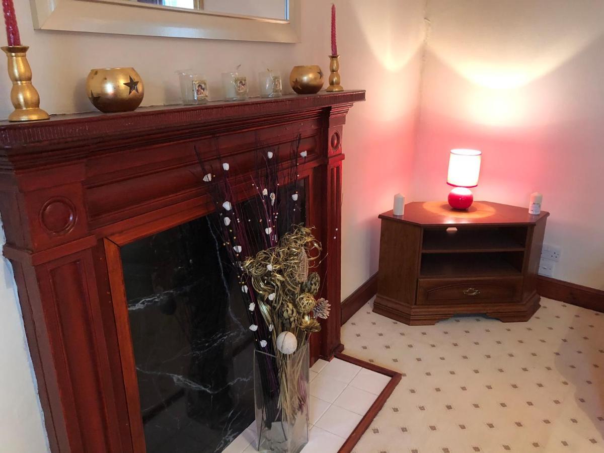Executive Serviced Apartments 2 Forfar Extérieur photo
